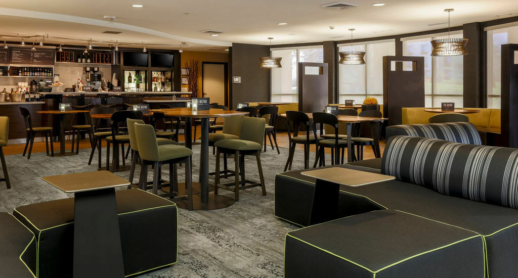 Courtyard By Marriott Potomac Mills Woodbridge Hotel Eksteriør billede